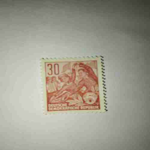 DEUTSCHE DEMOKATISCHE REPUBLIK 30 POSTAGE STAMP DEUTSCHE DEMOKATISCHE REPUBLIK 30 POSTAGE STAMP