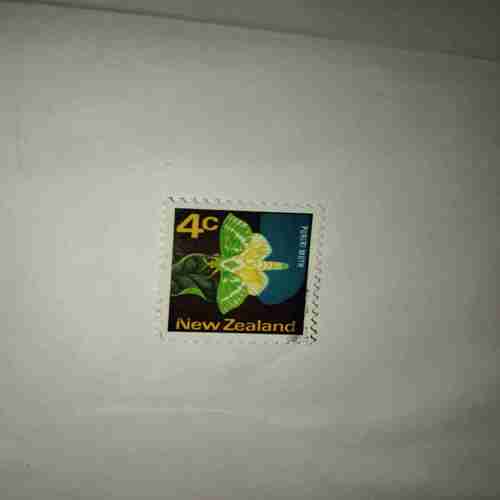 NEW ZEALAND 4Cent POSTAGE , PURIRI MOTH STAMP