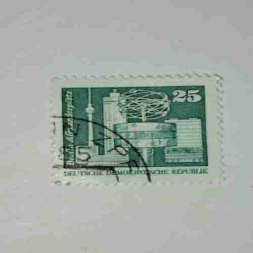 DEUTSCHE DEMOKATISCHE REPUBLIK 25 POSTAGE STAMP DEUTSCHE DEMOKATISCHE REPUBLIK 25 POSTAGE STAMP