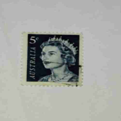 AUSTRALIA POSTAGE STAMP 5s AUSTRALIA POSTAGE STAMP 5s