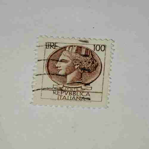REPVBBLICA ITALIANA 100 POSTAGE STAMP REPVBBLICA ITALIANA 100 POSTAGE STAMP