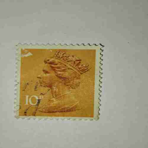 QUEEN ELIZABETH POSTAGE STAMP 10P QUEEN ELIZABETH POSTAGE STAMP 10P