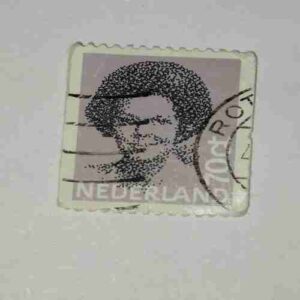 NEDERIAND 70C POSTAGE STAMP NEDERIAND 70C POSTAGE STAMP