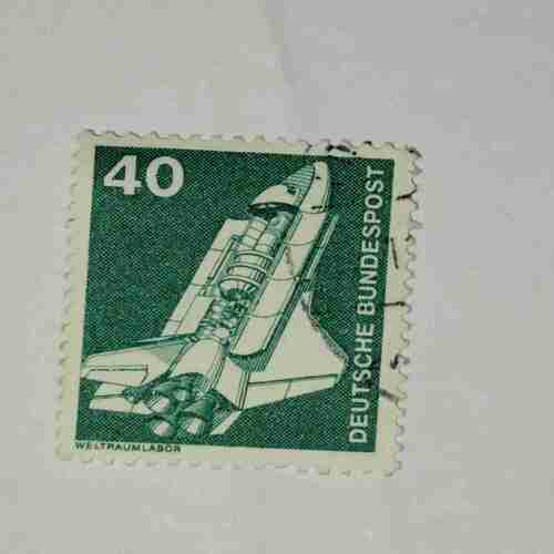 DEUTSCHE DEMOKATISCHE REPUBLIK 40 POSTAGE STAMP DEUTSCHE DEMOKATISCHE REPUBLIK 40 POSTAGE STAMP
