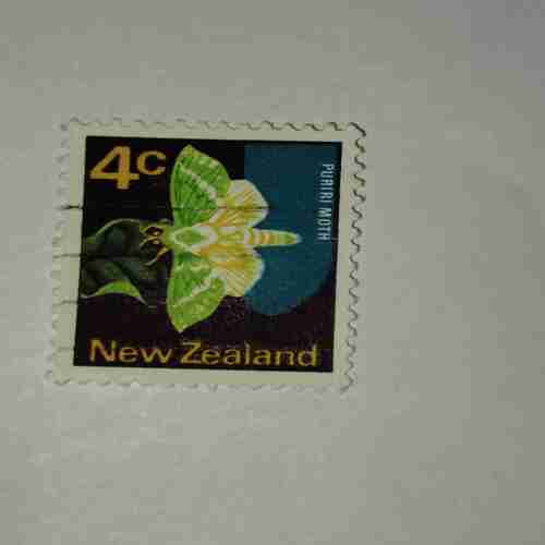 NEW ZEALAND 4Cent POSTAGE STAMP