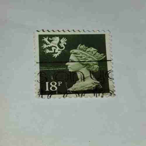 QUEEN ELIZABETH POSTAGE STAMP 18P QUEEN ELIZABETH POSTAGE STAMP 18P