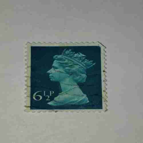 QUEEN ELIZABETH POSTAGE STAMP