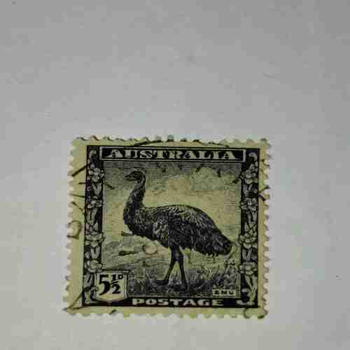 AUSTRALIA POSTAGE STAMP 5.1/2 AUSTRALIA POSTAGE STAMP 5.1/2