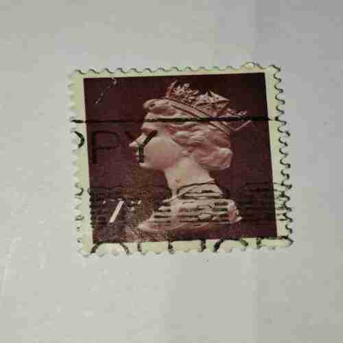QUEEN ELIZABETH POSTAGE STAMP 7P QUEEN ELIZABETH POSTAGE STAMP 7P