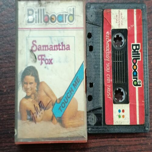 AUDIO CASSETTES ; SAMANTHA FOX AUDIO CASSETTES ; SAMANTHA FOX