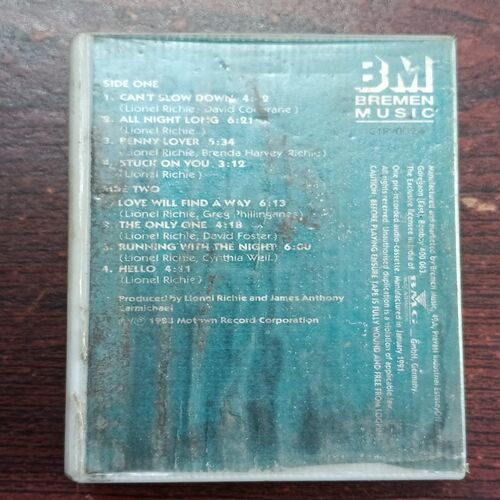 Document 2_53 AUDIO CASSETTES ; LIONEL RICHIE