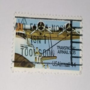 USED - USA AIRMALL 44 POSTAGE STAMP USED - USA AIRMALL 44 POSTAGE STAMP