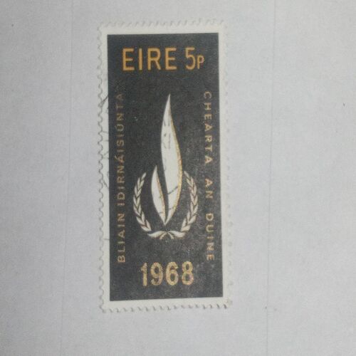 MNH - EIRE 5P POSTAGE STAMP 1968 MNH - EIRE 5P POSTAGE STAMP 1968