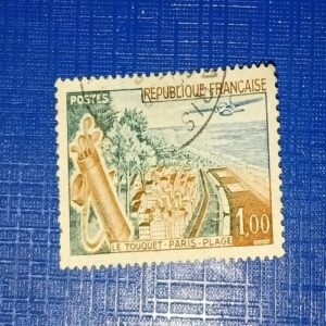 REPUBLIQUE FRANCAISE 1,00 POSTAGE STAMP REPUBLIQUE FRANCAISE 1,00 POSTAGE STAMP