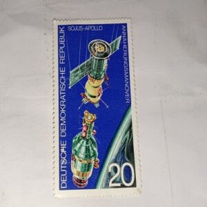 DEUTSCHE DEMOKRATISCHE REPUBLIK 20 POSTAGE STAMP DEUTSCHE DEMOKRATISCHE REPUBLIK 20 POSTAGE STAMP