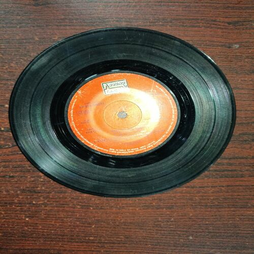 VINYL RECORDS (small) Hindi film : AHISTA AHISTA, R.P.M , 45 VINYL RECORDS (small) Hindi film : AHISTA AHISTA, R.P.M , 45