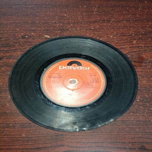 VINYL RECORDS (small) Hindi film : DHARAAM VEER, R.P.M , 45 (1976) VINYL RECORDS (small) Hindi film : DHARAAM VEER, R.P.M , 45 (1976)
