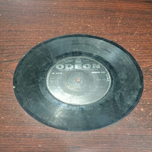 VINYL RECORDS (small) Hindi film :KHILONA, R.P.M .45 VINYL RECORDS (small) Hindi film :KHILONA, R.P.M .45