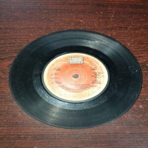VINYL RECORDS (small) Hindi film :KAALIA, R.P.M .45 (1981) VINYL RECORDS (small) Hindi film :KAALIA, R.P.M .45 (1981)