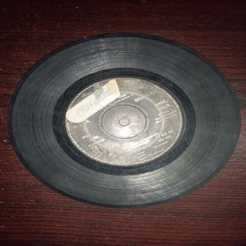 VINYL RECORDS (small) RAJASTHANI FOLK SONG , 45RPM VINYL RECORDS (small) RAJASTHANI FOLK SONG , 45RPM