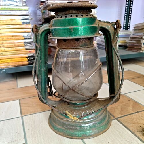Document 77_2 Vintage Oil Lamp
