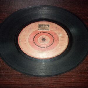 VINYL RECORDS (small) Hindi film : AMIR GARIB 45 R.P.M VINYL RECORDS (small) Hindi film : AMIR GARIB 45 R.P.M