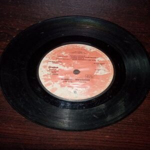 VINYL RECORDS (small) Hindi film : AASAMAAN , 45 R.P.M VINYL RECORDS (small) Hindi film : AASAMAAN , 45 R.P.M