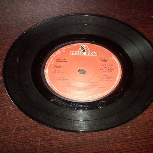 VINYL RECORDS (small) Hindi film : SHAMA , 45 R.P.M