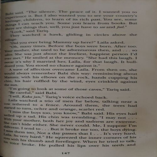 Document_98 A thousand Splendid Suns ( By = Khaled Hosseini ) ( No. of pages =417 )