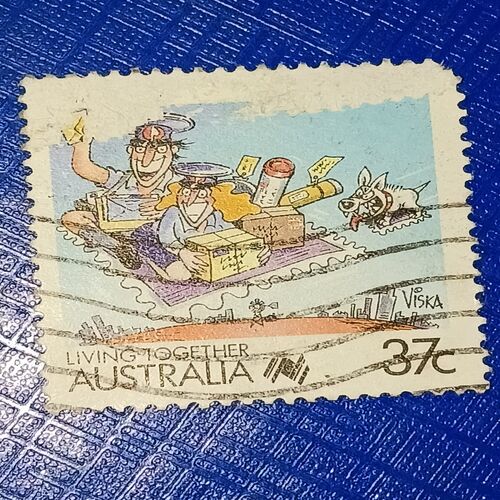 USED - AUSTRALIA 37C POSTAGE STAMP USED - AUSTRALIA 37C POSTAGE STAMP