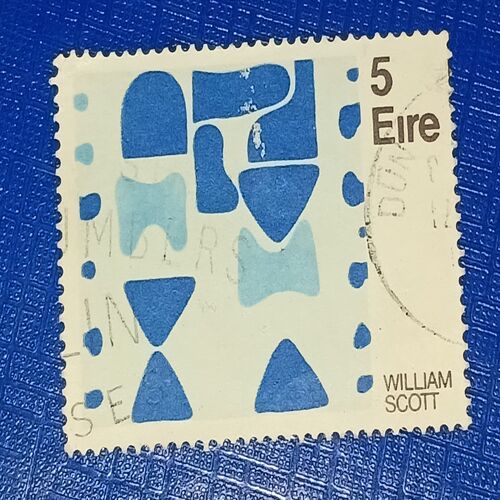 USED - WILLIAM SCOTT 5 EIRE POSTAGE STAMP USED - WILLIAM SCOTT 5 EIRE POSTAGE STAMP