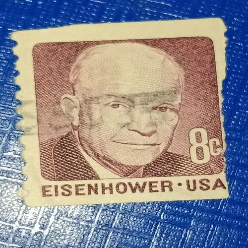 USED - USA 8C POSTAGE STAMP USED - USA 8C POSTAGE STAMP