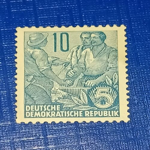 MNH - DEUTSCHE DEMOKRATISCHE REPUBLIK 10 POSTAGE STAMP MNH - DEUTSCHE DEMOKRATISCHE REPUBLIK 10 POSTAGE STAMP