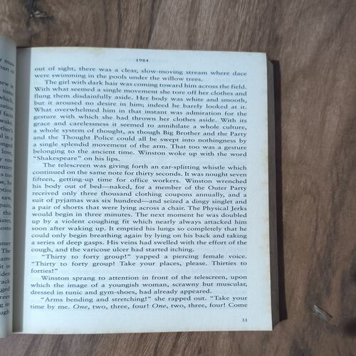 Document 2_38 1984 ( GEORGE ORWELL )