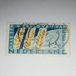 USED - NEDERILAND 12C POSTAGE STAMP USED - NEDERILAND 12C POSTAGE STAMP