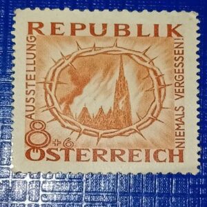 USED - REPUBLIK 'O' STERREICH 8S POSTAGE STAMP USED - REPUBLIK 'O' STERREICH 8S POSTAGE STAMP