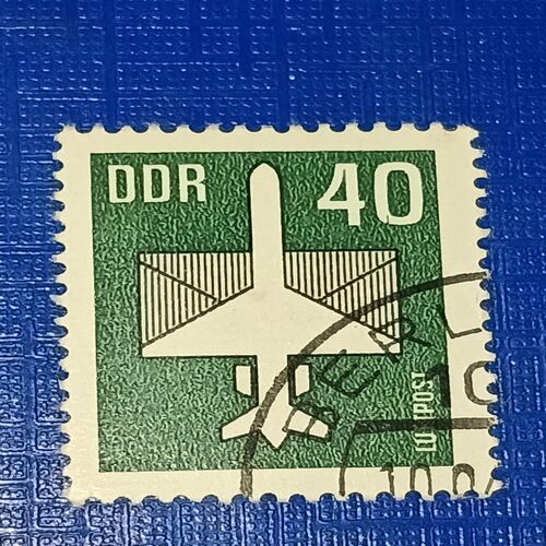 USED - DDR 40 POSTAGE STAMP USED - DDR 40 POSTAGE STAMP