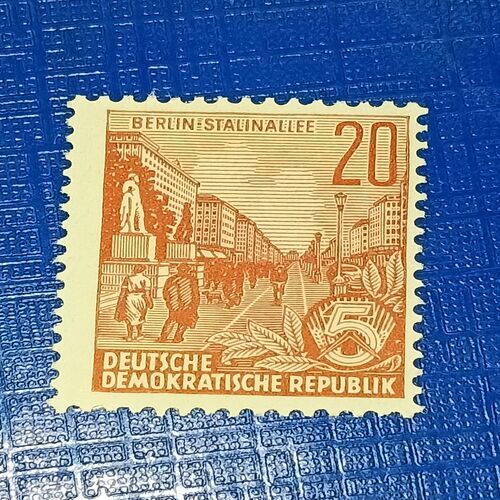 USED - DEUTSCHE DEMOKRATISCHE REPUBLIK 20 POSTAGE STAMP