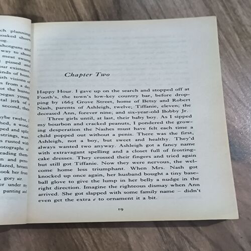 Document 2_58 Sharp Objects ( Gillian Flynn )