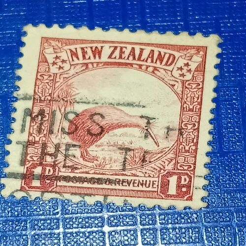 USED - NEW ZEALAND POSTAGE STAMP USED - NEW ZEALAND POSTAGE STAMP