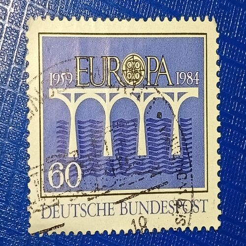 USED - DEUTSCHE BUNDESPOST 60 POSTAGE STAMP USED - DEUTSCHE BUNDESPOST 60 POSTAGE STAMP