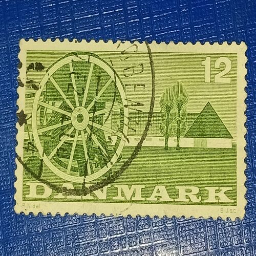 USED - DANMARK 12 POSTAGE STAMP USED - DANMARK 12 POSTAGE STAMP