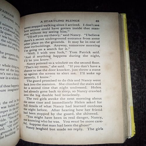 The Hidden Staircase ( Nancy Drew )( Rs. 672 ) The Hidden Staircase ( Nancy Drew )( Rs. 672 )
