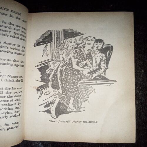 The Secret Of Gate Farm ( Nancy Drew )( Rs. 672 ) The Secret Of Gate Farm ( Nancy Drew )( Rs. 672 )
