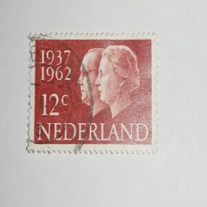 USED - NEDERILAND 12C POSTAGE STAMP USED - NEDERILAND 12C POSTAGE STAMP