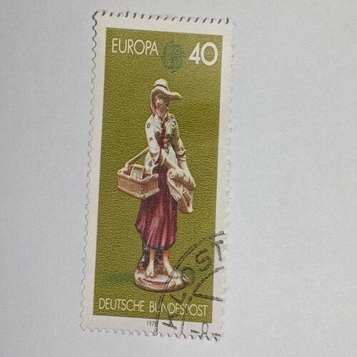 USED - DEUTSCHE BUNDESPOST 40 POSTAGE STAMP