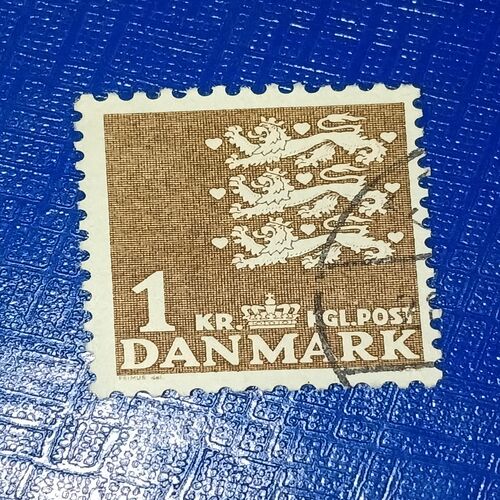 USED - DANMARK 1RE POSTAGE STAMP USED - DANMARK 1RE POSTAGE STAMP