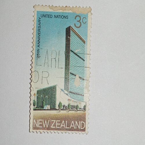MNH - NEW ZEALAND 3C POSTAGE STAMP