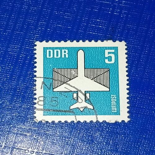 USED - DDR 5 POSTAGE STAMP USED - DDR 5 POSTAGE STAMP