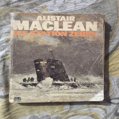 Document 3_52 ICE STATION ZEBRA ( ALISTAIR MACLEAN )